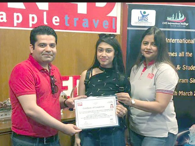 jims rohini students visit singapore